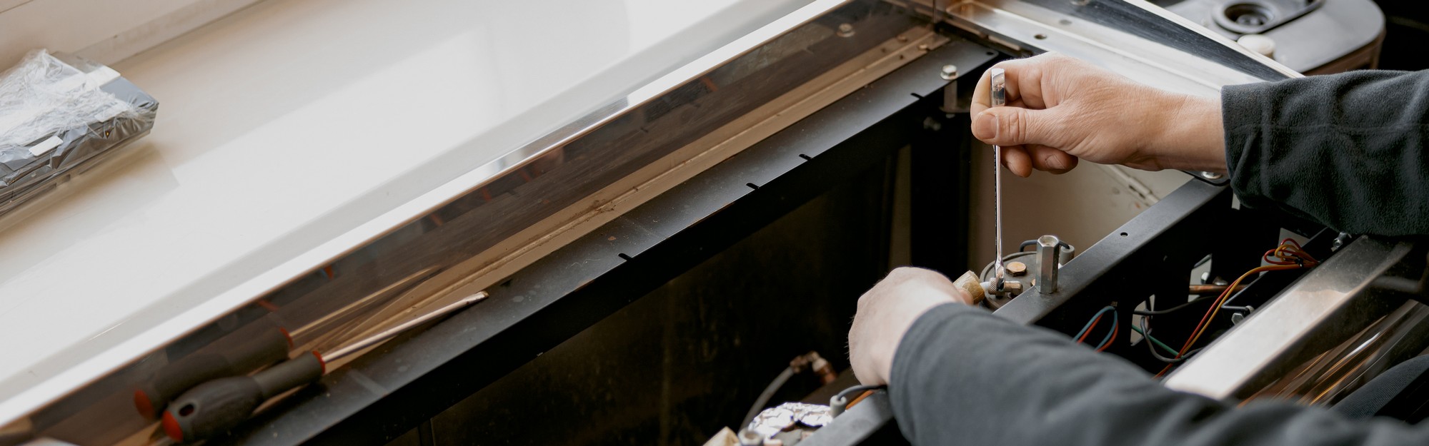 Oven Door Hinges & Seal Repair in