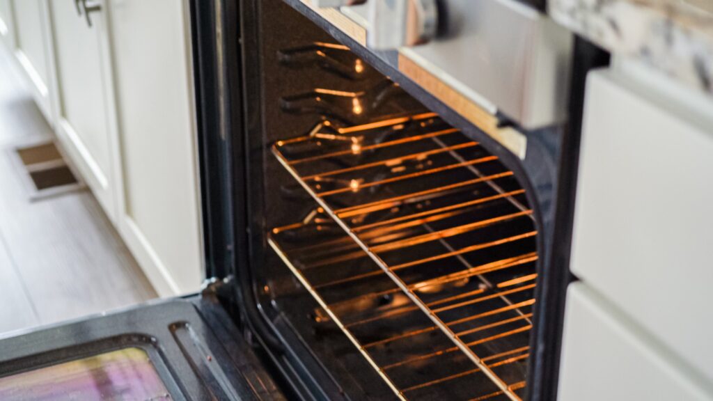 Simple, Honest Electric Oven Repairs Across Dorset
